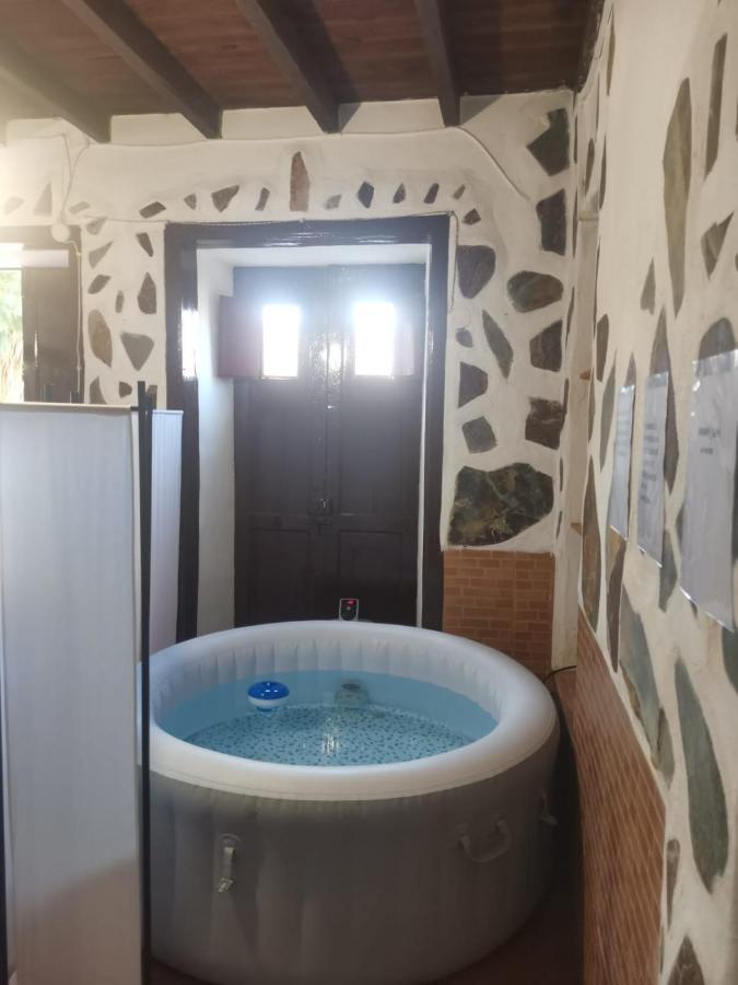 הוילה לוס ריאלחוס Casita Rural Con Jacuzzi Climatizado. מראה חיצוני תמונה
