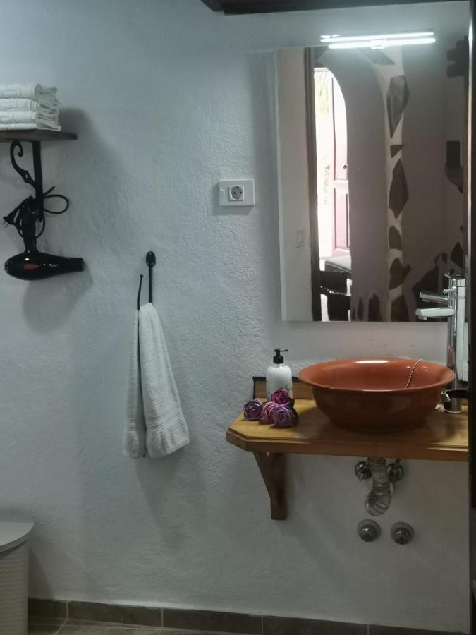הוילה לוס ריאלחוס Casita Rural Con Jacuzzi Climatizado. מראה חיצוני תמונה